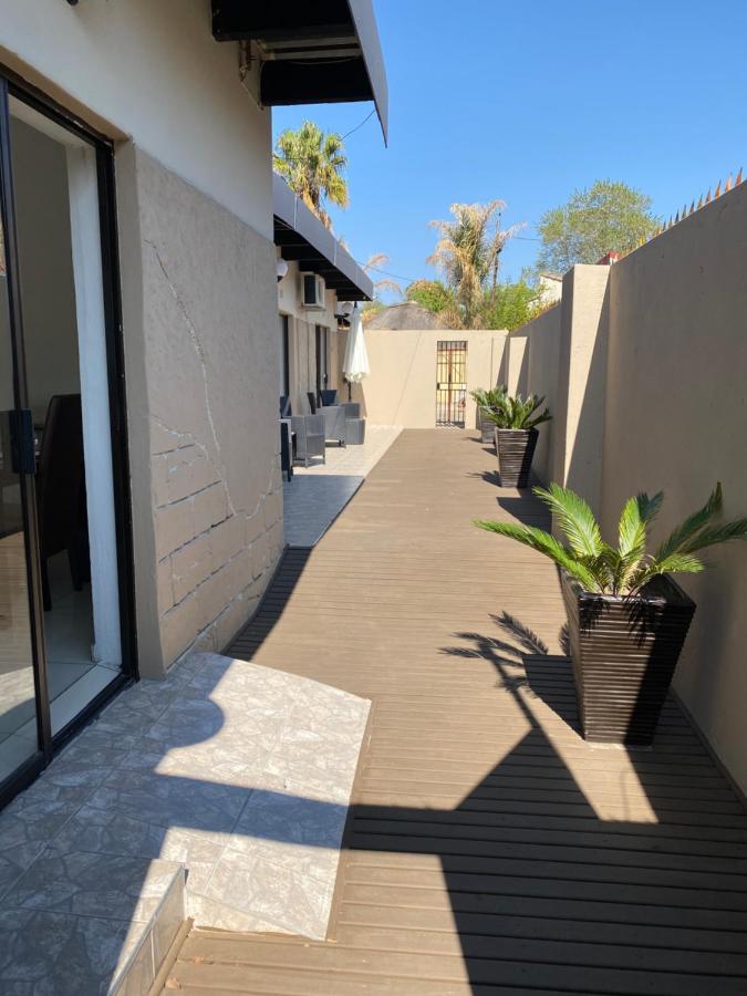 ניוקאסל The Outlook Guest House מראה חיצוני תמונה